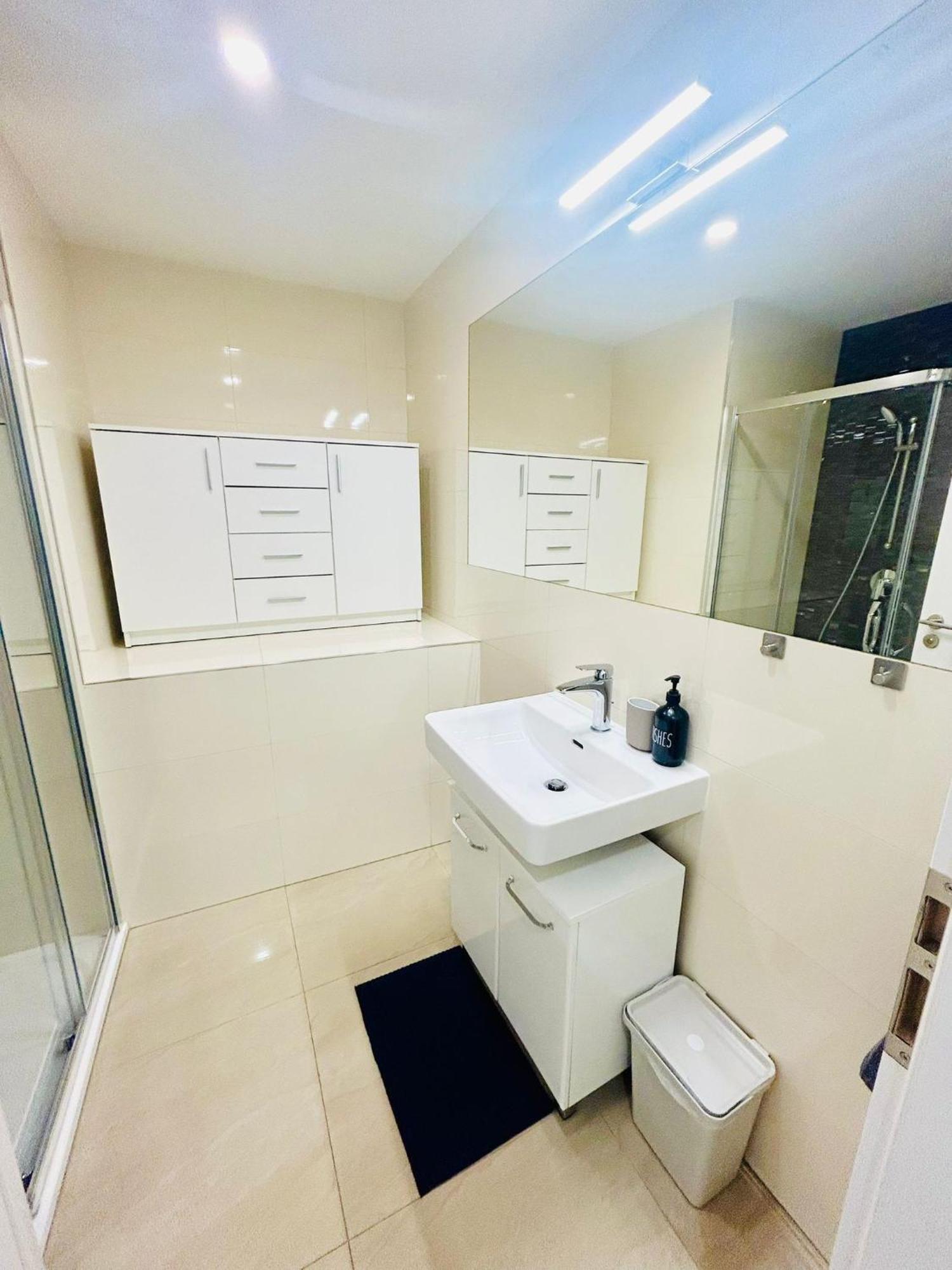 Apartment Cozy Design Right Next To Wenceslas Square *